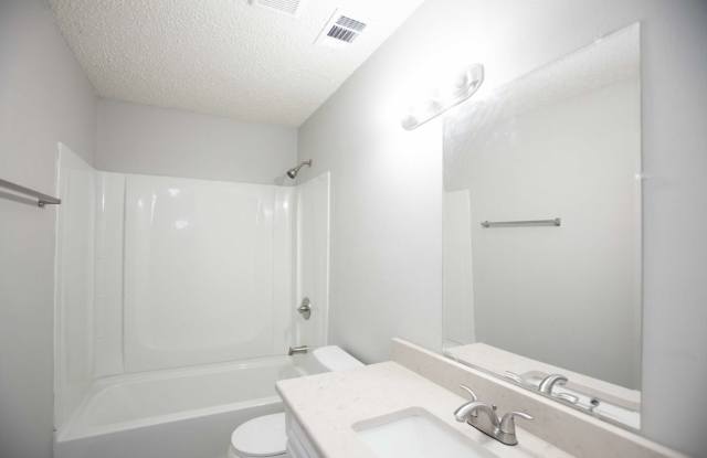 715 Rose Ln photos photos