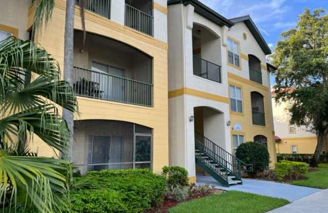 1 Bedroom + Den Condo in Royal Greens at Gateway – 1st Floor! photos photos