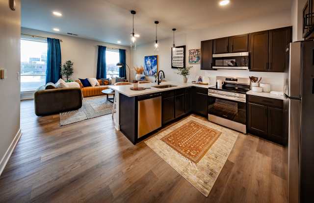 Vanguard at 16 Tech photos photos