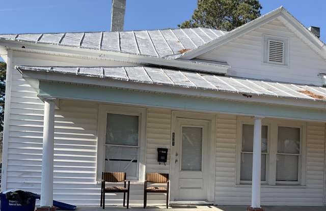 421 Snow Hill Street photos photos