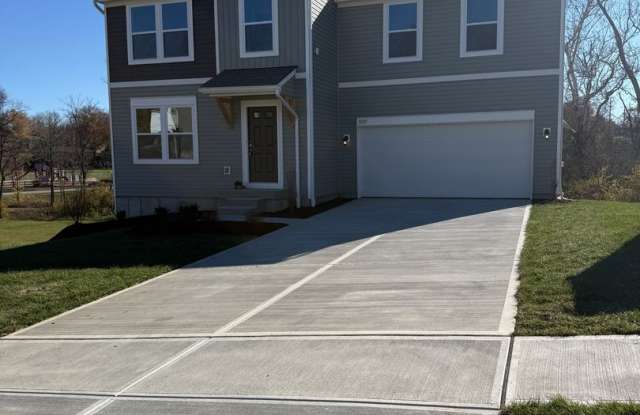 Home for the Holidays! - 8521 Noelle Drive, Groesbeck, OH 45251