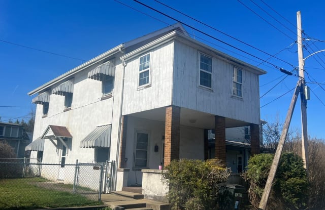 9 Garrison Street - 9 Garrison Street, Westover, WV 26501