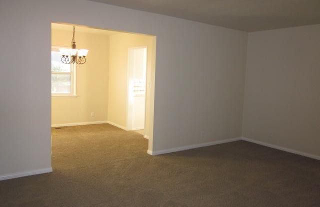 3540 Fairchild St Gallery 2