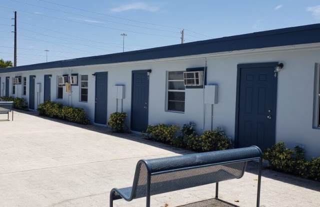 223 Old Dixie Hwy - 1 photos photos