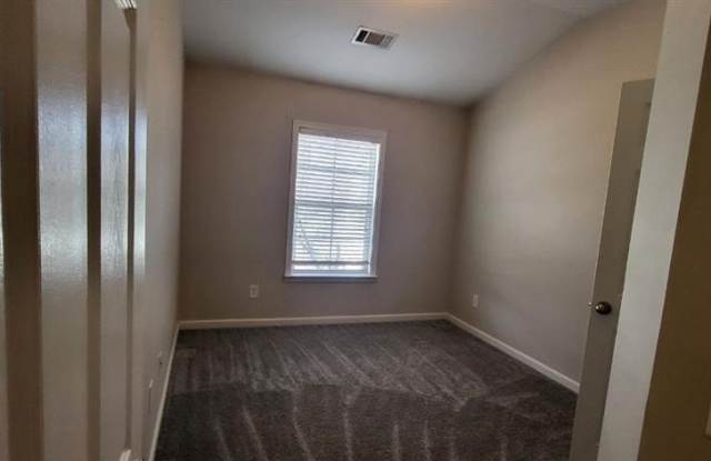 45 Newnan Lakes Drive Gallery 4