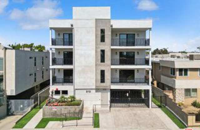 819 East La Palma Drive photos photos