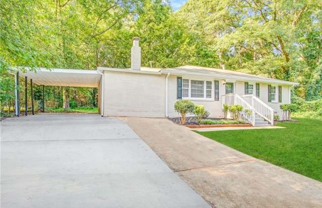 2576 Brentwood Road Gallery 3