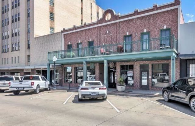 211 N Main Street - 211 North Main Street, Bryan, TX 77803