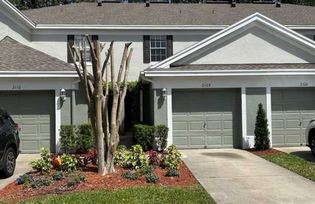 Move-In Ready Townhouse with Fresh Interior, High Ceilings  Prime Location photos photos