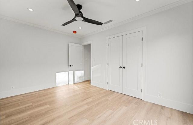 16243 Chatsworth Street Gallery 2