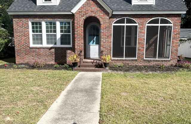 Cute Cottage - 3 Warren Court, Sumter, SC 29150
