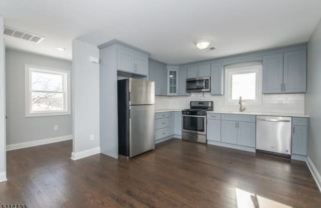 14 Lincoln Ter - 14 Lincoln Terrace, Belleville, NJ 07109