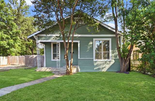 262 E SOUTHCROSS BLVD photos photos