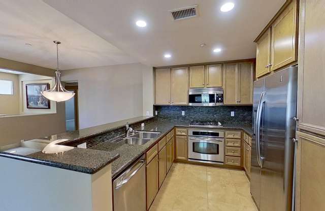 MOVE IN PROMO: 32 Meridian Dr, Aliso Viejo: Spacious 1,500 sqft 2 Bed 2 Bed Townhouse with Community Amenities! photos photos