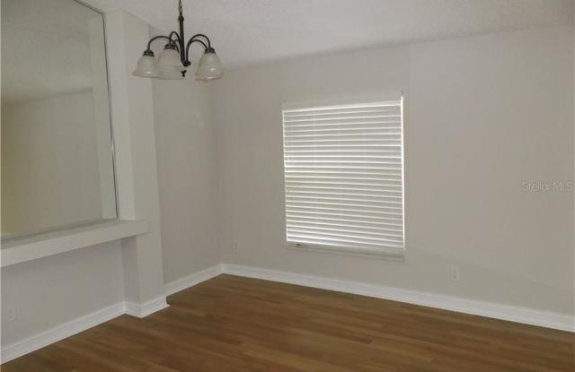 4419 MIDDLEBURG COURT Gallery 3