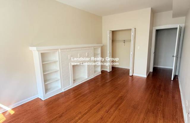 4453 North Hamlin photos photos