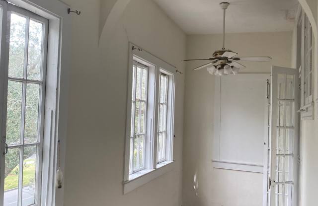 1917 Napoleon Ave Unit A photos photos