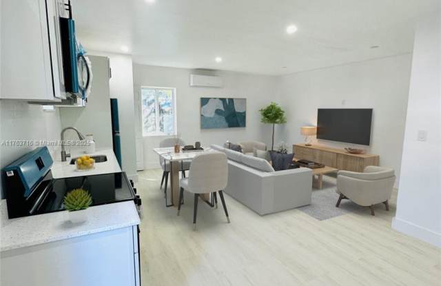 1800 Northeast 154th Street photos photos