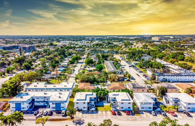 3741 SW 60th Ter - 1 - 3741 Southwest 60th Terrace, Davie, FL 33314