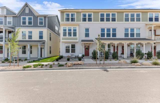 Brand New End Unit Townhome in Layton photos photos
