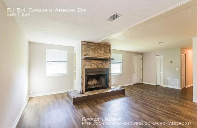 5154 Broken Arrow Dr Gallery 3