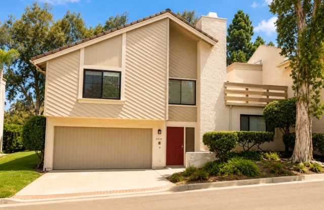 Beautiful 3 Bedroom Townhome in Gated Kensington Park with 2 Car Garage! Gallery 1