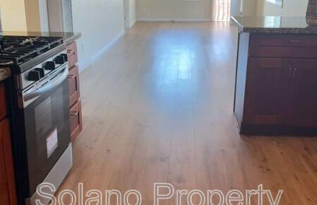 1820 Carolina St - Gallery 4