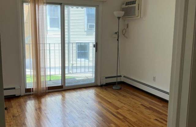 154 Rothwell Avenue photos photos