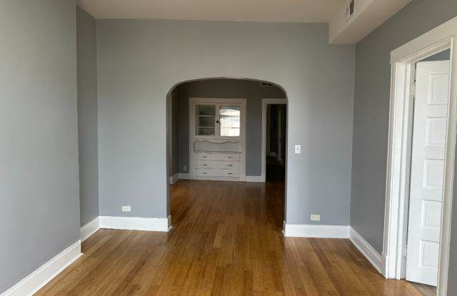1928 North Pulaski Road Gallery 4