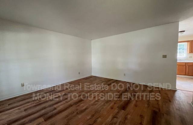 2213 Stanton Street Gallery 2