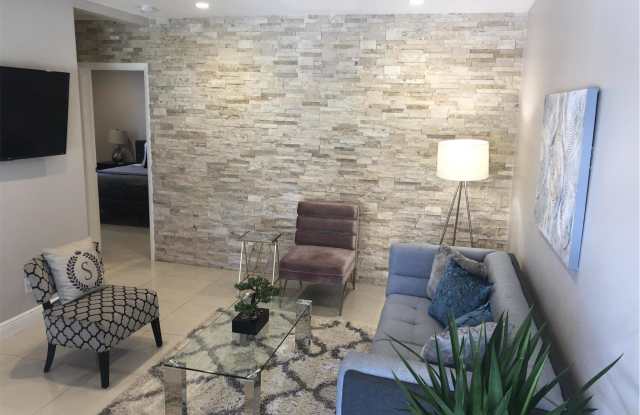 401 Sunset Drive Gallery 4