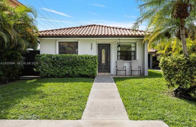 337 Grand Canal Dr photos photos