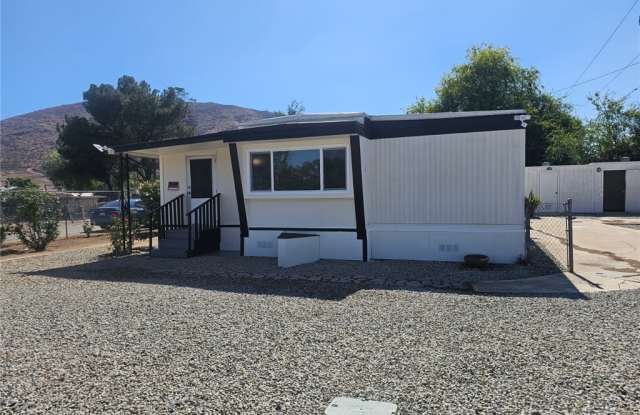 26681 Amanda Avenue photos photos