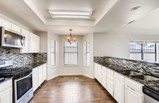 2528 Widgeon Way Gallery 3