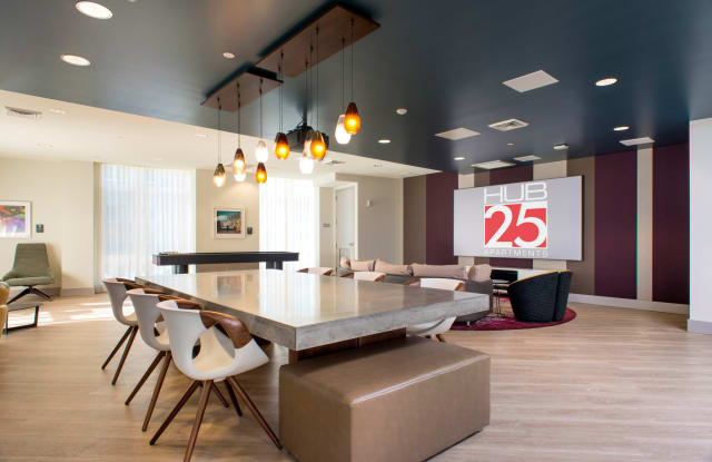 HUB 25 Gallery 4