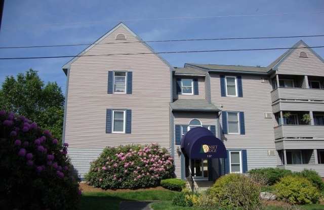 143 Eastern Avenue Gallery 3