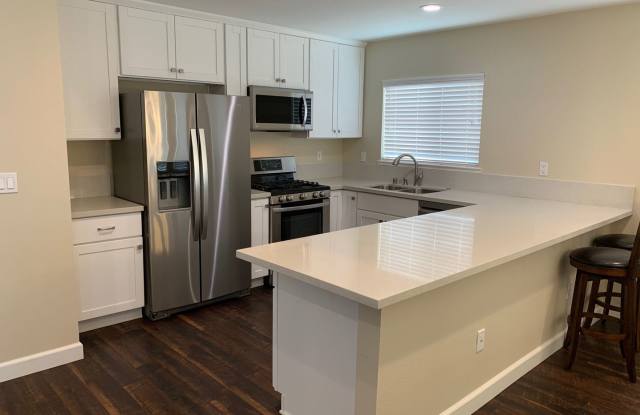 1367 Holly Park Way Gallery 4