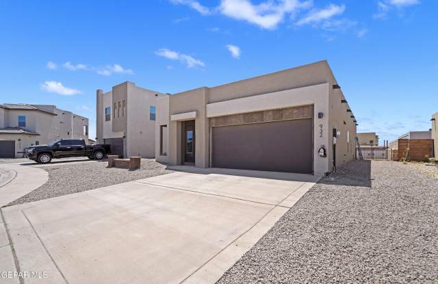 932 Texas Madrone Drive Gallery 2