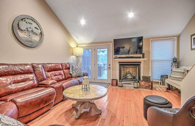 3 Bedroom 2 Bath Condo  Blountville, TN Gallery 3