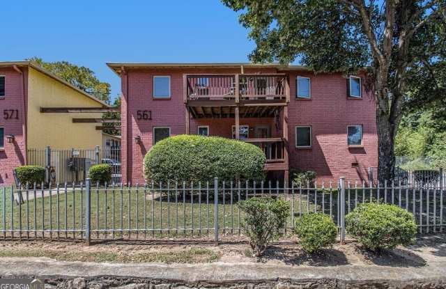 561 Formwalt Street unit: 9 photos photos