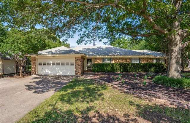 11444 Ridgeview Circle - 11444 Ridgeview Circle, Fort Worth, TX 76244