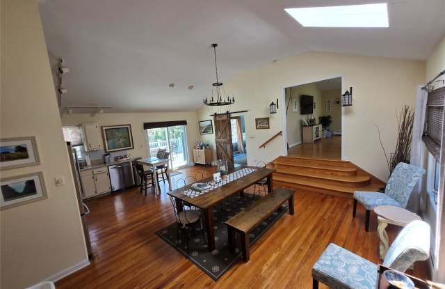870 Noyack Road Gallery 3