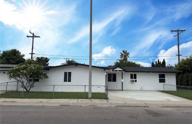 2100 W Dogwood 2100 photos photos