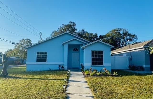 500 37TH AVENUE N - 500 37th Avenue North, St. Petersburg, FL 33704