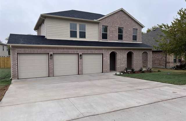 1607 Fairway Drive - 1607 Fairway Drive, Sherman, TX 75090 1607 Fairway Drive - 1607 Fairway Drive, Sherman, TX 75090