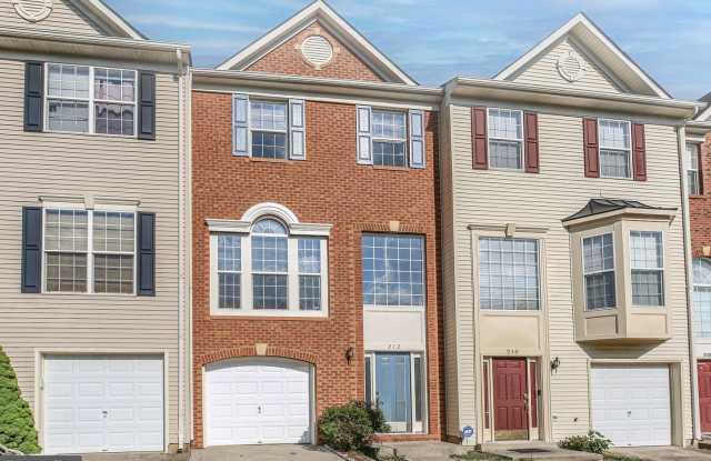 212 LANGLEY CT photos photos