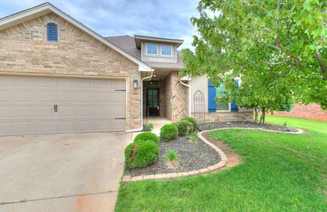 4817 Arbuckle Drive. Edmond photos photos