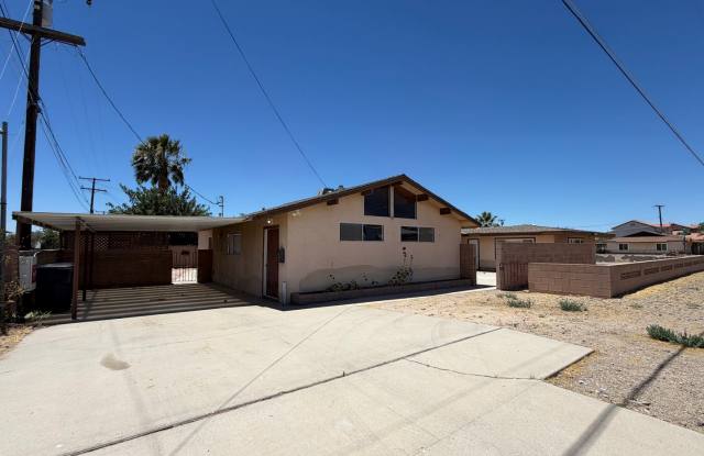 Spacious 4 Bedroom 2 Bathroom House Located in Irwin Estates photos photos