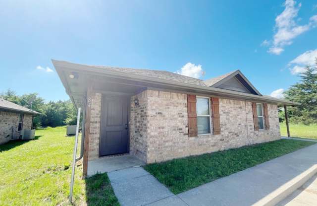 Cute duplex in Silo photos photos