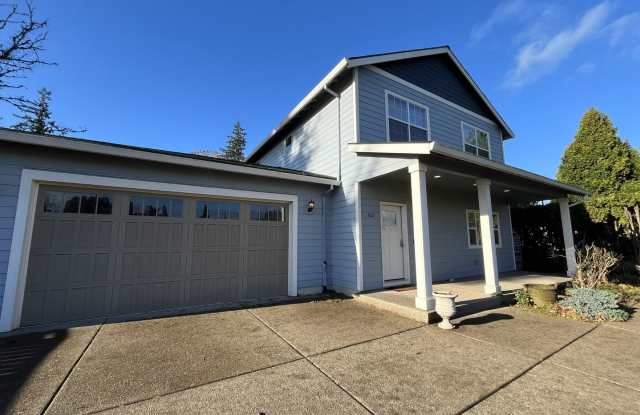 Light-Filled Home Featuring Island Kitchen, Fireplace  Two-Car Garage - 362 Northwest 6th Avenue, Canby, OR 97013